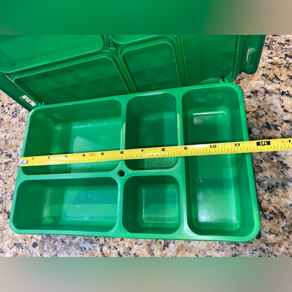 GoGreen green bento 5 compartment lunchbox. EUC - Picture 2 of 6